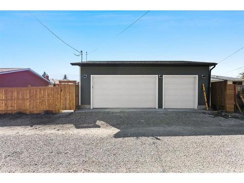 24 Westover Drive Sw, Calgary, AB - Outdoor With Exterior