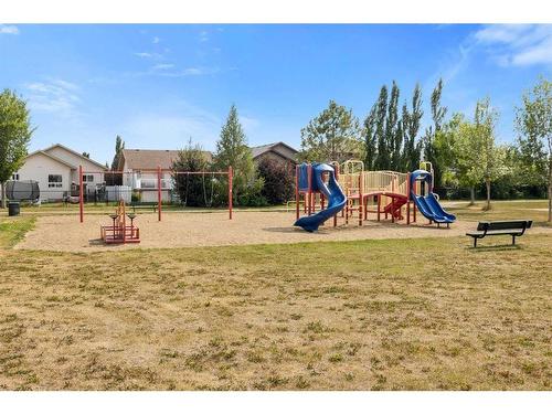 276 Jenner Crescent, Red Deer, AB - Outdoor