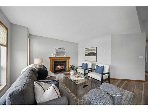 276 Jenner Crescent, Red Deer, AB - Indoor Photo Showing Living Room With Fireplace