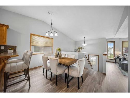 276 Jenner Crescent, Red Deer, AB - Indoor Photo Showing Dining Room