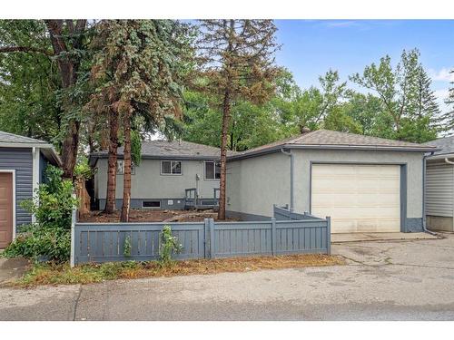 3252 33A Avenue Se, Calgary, AB - Outdoor