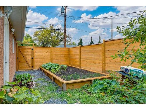 106 16 Street Nw, Calgary, AB - Outdoor With Deck Patio Veranda