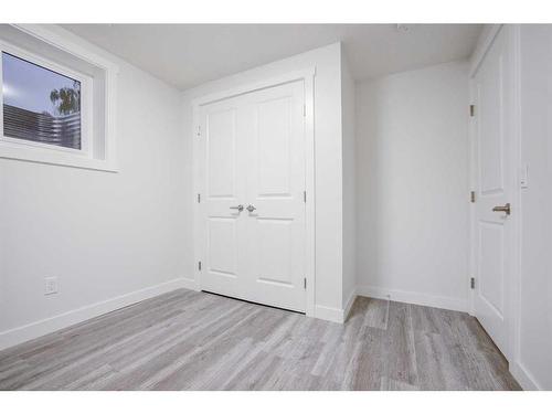 467 Malvern Close Ne, Calgary, AB - Indoor Photo Showing Other Room