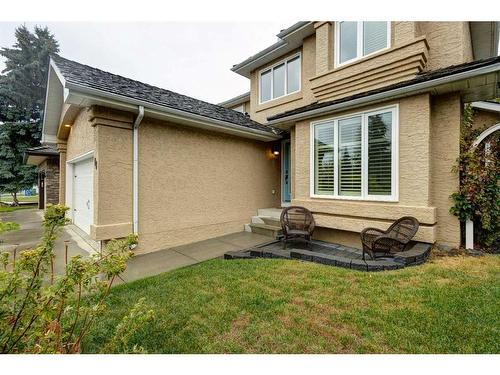 11 Douglas Woods Hill Se, Calgary, AB - Outdoor