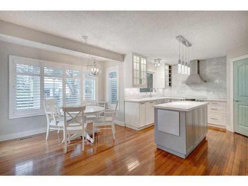 11 Douglas Woods Hill Se, Calgary, AB - Indoor