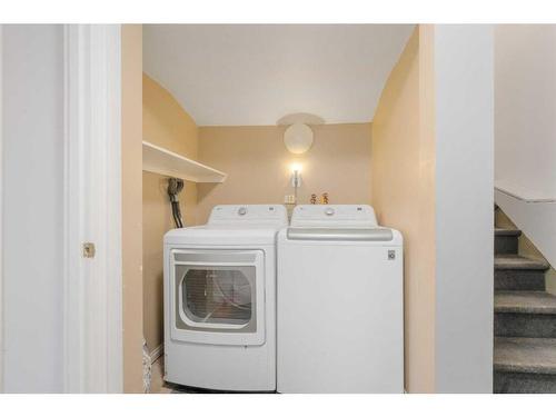 224 Penswood Way Se, Calgary, AB - Indoor Photo Showing Laundry Room