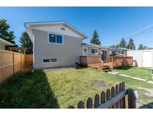 224 Penswood Way Se, Calgary, AB - Outdoor With Exterior