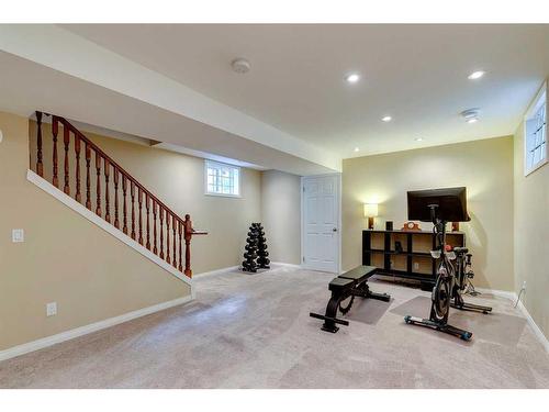 820 15 Street Nw, Calgary, AB - Indoor Photo Showing Gym Room