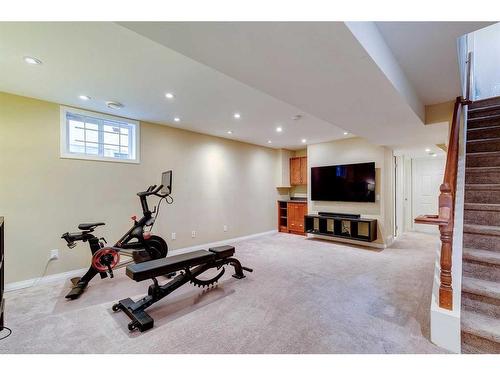 820 15 Street Nw, Calgary, AB - Indoor Photo Showing Gym Room