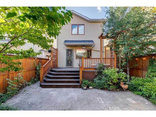 820 15 Street Nw, Calgary, AB - Outdoor With Deck Patio Veranda