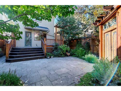 820 15 Street Nw, Calgary, AB - Outdoor With Deck Patio Veranda