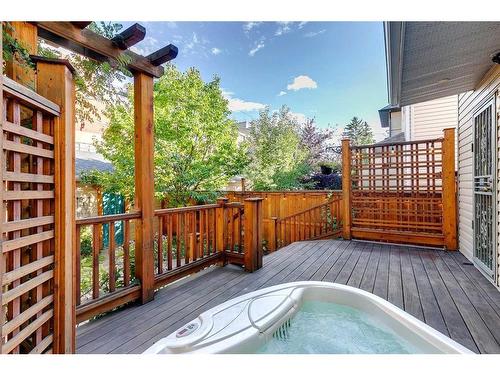 820 15 Street Nw, Calgary, AB - Outdoor With Deck Patio Veranda