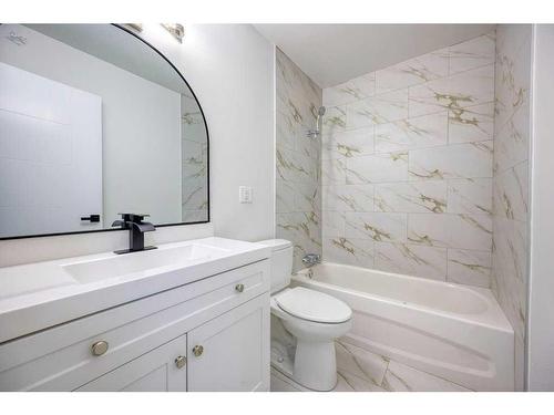 115 Pineside Place Ne, Calgary, AB - Indoor Photo Showing Bathroom