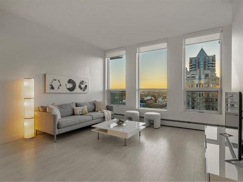 1508-1501 6 Street Sw, Calgary, AB - Indoor Photo Showing Living Room