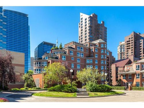 1704-400 Eau Claire Avenue Sw, Calgary, AB - Outdoor With Facade