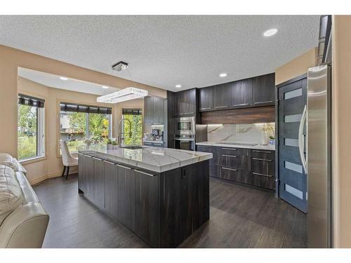 140 West Creek Close, Chestermere, AB - Indoor Photo Showing Kitchen With Upgraded Kitchen