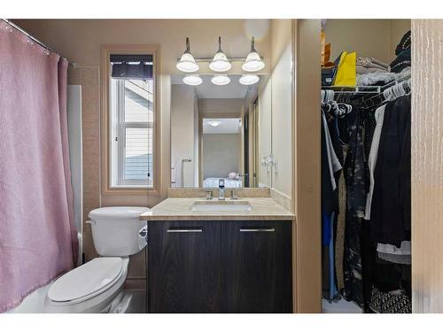 140 West Creek Close, Chestermere, AB - Indoor Photo Showing Bathroom