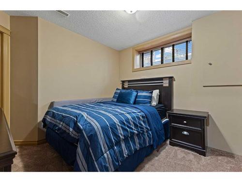 140 West Creek Close, Chestermere, AB - Indoor Photo Showing Bedroom