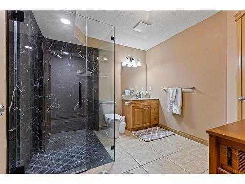 140 West Creek Close, Chestermere, AB - Indoor Photo Showing Bathroom