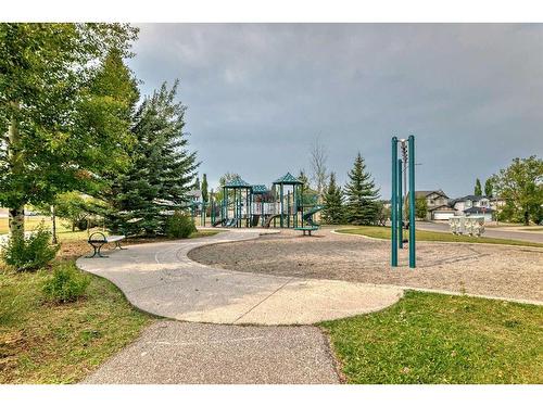 30 Everhollow Rise Sw, Calgary, AB - Outdoor