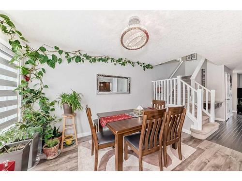 149 Saddlebrook Way Ne, Calgary, AB - Indoor Photo Showing Dining Room