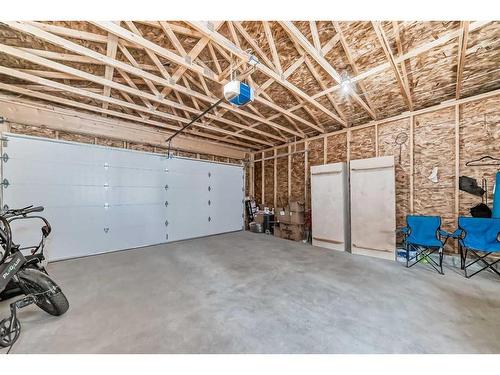 149 Saddlebrook Way Ne, Calgary, AB - Indoor Photo Showing Garage