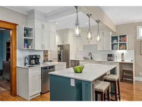 3812 6 Street Sw, Calgary, AB - Indoor Photo Showing Kitchen With Stainless Steel Kitchen With Upgraded Kitchen