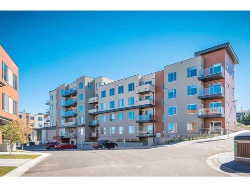 504-71 Shawnee Common Sw, Calgary, AB - Outdoor With Facade