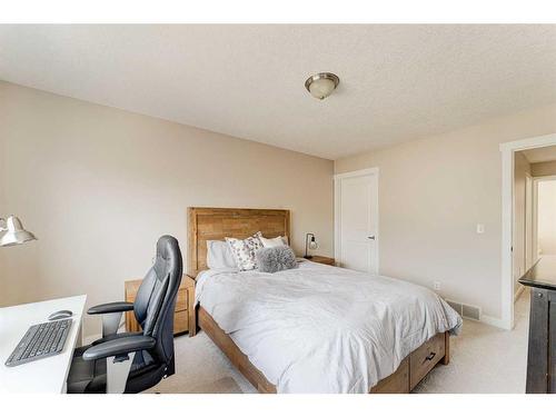 193 Rockyspring Grove Nw, Calgary, AB - Indoor Photo Showing Bedroom