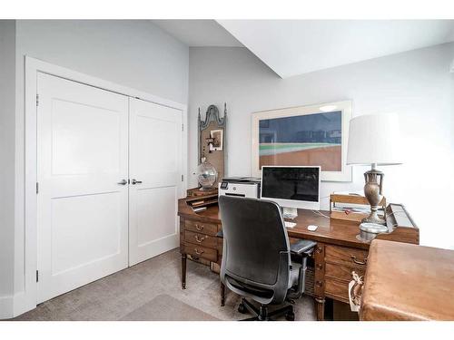 114 18 Avenue Se, Calgary, AB - Indoor Photo Showing Office