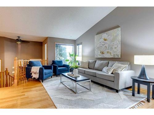 27 Citadel Pass Crescent Nw, Calgary, AB - Indoor Photo Showing Living Room