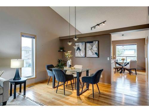 27 Citadel Pass Crescent Nw, Calgary, AB - Indoor Photo Showing Dining Room