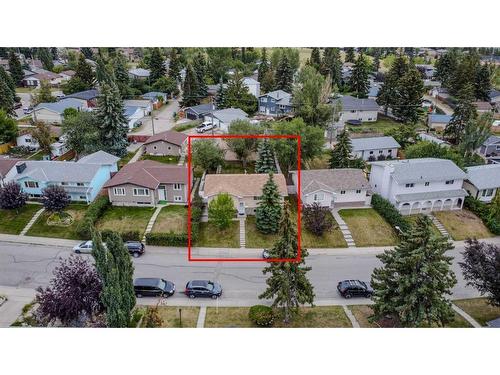 4819 41 Avenue Sw, Calgary, AB - Outdoor With View