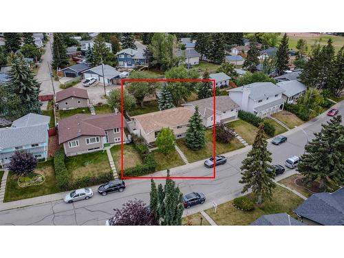 4819 41 Avenue Sw, Calgary, AB - Outdoor With View