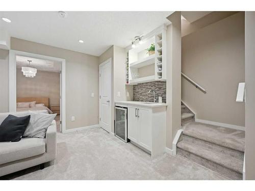 321 Marquis Heights Se, Calgary, AB - Indoor