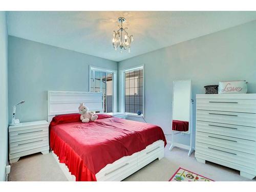 116 San Fernando Crescent Ne, Calgary, AB - Indoor Photo Showing Bedroom