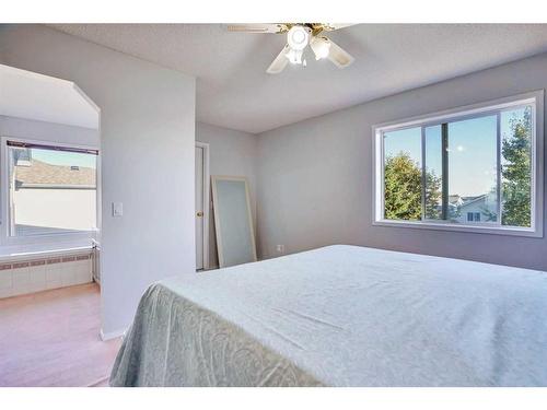 116 San Fernando Crescent Ne, Calgary, AB - Indoor Photo Showing Bedroom