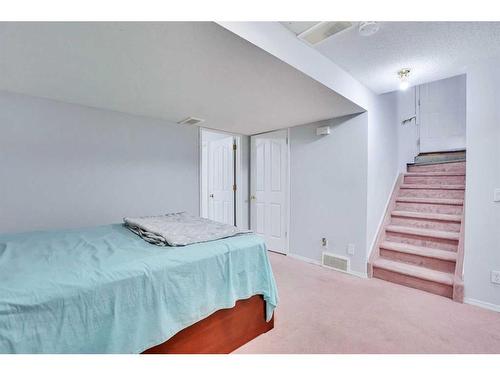 116 San Fernando Crescent Ne, Calgary, AB - Indoor Photo Showing Bedroom