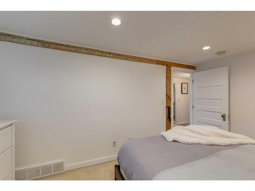 2908 17 Street Se, Calgary, AB - Indoor Photo Showing Bedroom