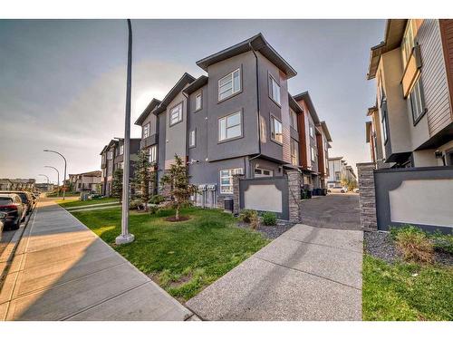 5-129 Skyview Parade Ne, Calgary, AB - Outdoor