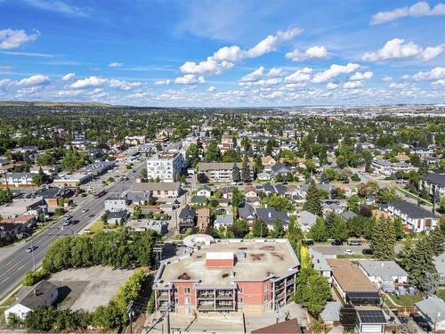 303-117 19 Avenue Ne, Calgary, AB - Outdoor With View