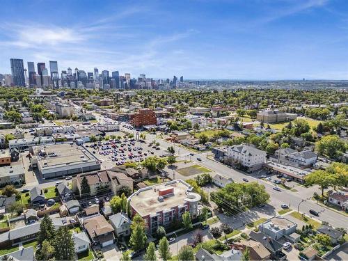 303-117 19 Avenue Ne, Calgary, AB - Outdoor With View