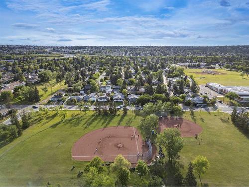 303-117 19 Avenue Ne, Calgary, AB - Outdoor With View