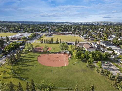 303-117 19 Avenue Ne, Calgary, AB - Outdoor With View