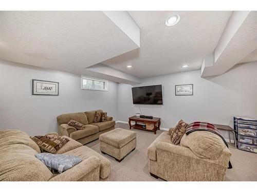 122 Evergreen Terrace Sw, Calgary, AB - Indoor Photo Showing Basement