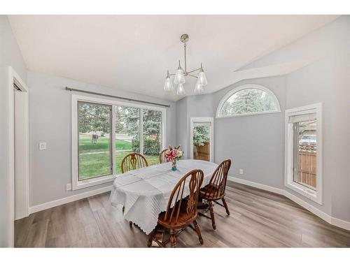 122 Evergreen Terrace Sw, Calgary, AB - Indoor Photo Showing Dining Room