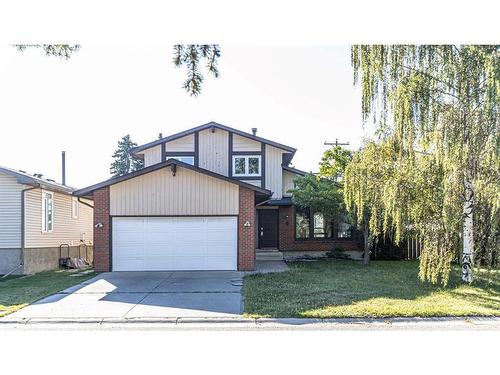 8 Hawkwood Way Nw, Calgary, AB 