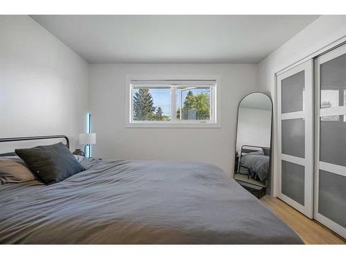 2008 38 Street Se, Calgary, AB - Indoor Photo Showing Bedroom