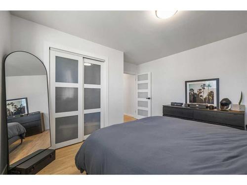 2008 38 Street Se, Calgary, AB - Indoor Photo Showing Bedroom