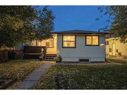 2008 38 Street SE Calgary, AB T2B 0Z6